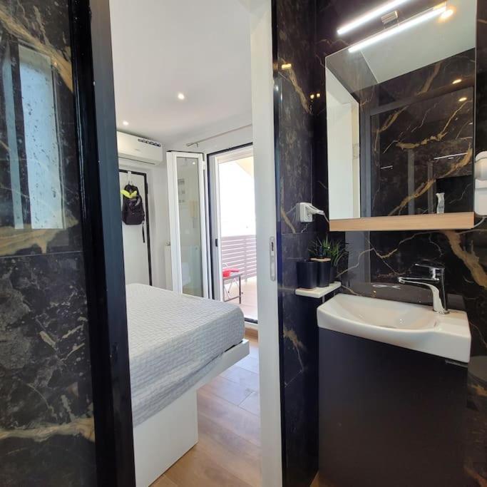 Acropolis View Chic Apartment Афины Экстерьер фото